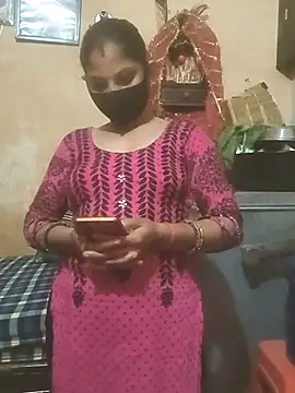 Snapshot of Pooja_bhabhi00 chatting on 28, 11, 2025 Pooja bhabhi00 online show from 28, 11, 2025