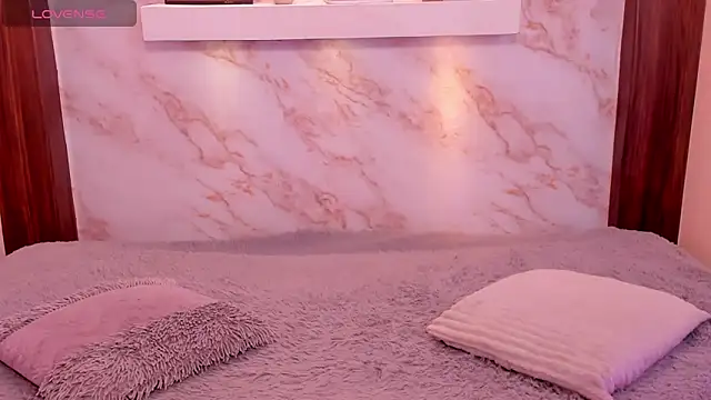 Dakota ferreti  online show from 12, 3, 2026