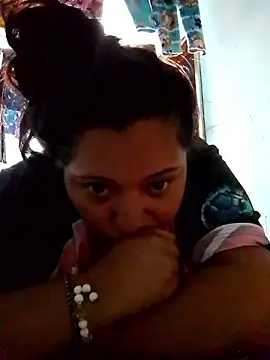 Renatta Sweet online show from 25, 2, 2026