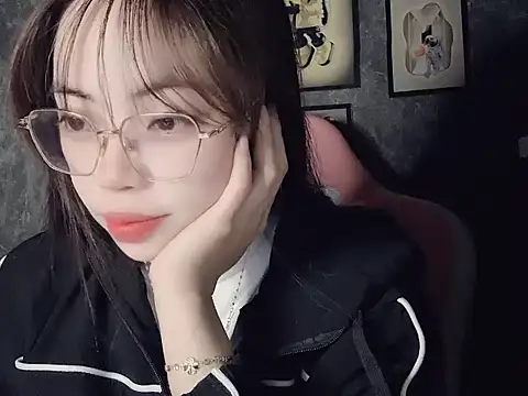 Snapshot of Aria5999 chatting on 30, 11, 2025 Aria5999 online show from 30, 11, 2025