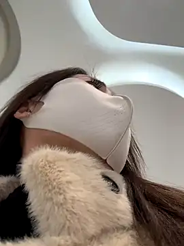 Seven-017 online show from 18, 12, 2025