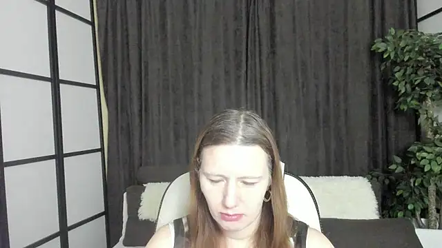 KathrineMeyer online show from 17, 12, 2025