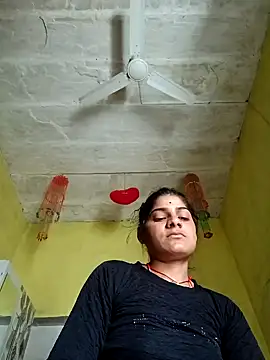 Snapshot of Janki_cute chatting on 13, 4, 2026 Janki cute online show from 13, 4, 2026