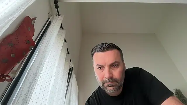 Snapshot of coolsmith81 chatting on 20, 5, 2026 coolsmith81 online show from 20, 5, 2026