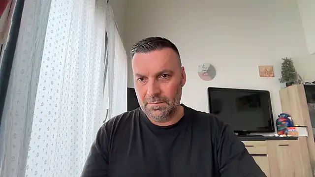 Snapshot of coolsmith81 chatting on 1, 6, 2026 coolsmith81 online show from 1, 6, 2026