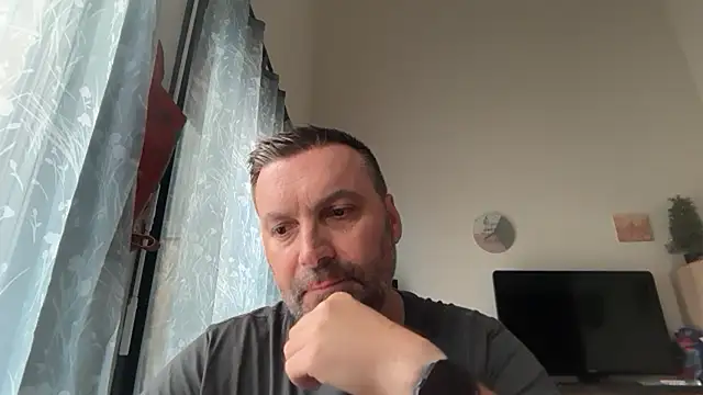 Snapshot of coolsmith81 chatting on 16, 6, 2026 coolsmith81 online show from 16, 6, 2026