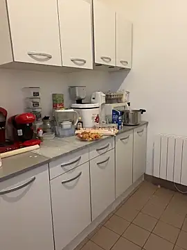 bea french curvy online show from 3, 4, 2026