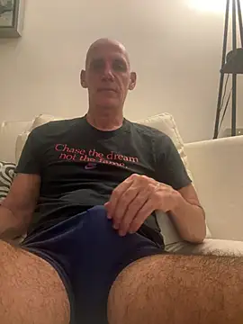 Snapshot of Elosoo chatting on 11, 6, 2026 Elosoo online show from 11, 6, 2026