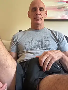 Snapshot of Elosoo chatting on 22, 4, 2026 Elosoo online show from 22, 4, 2026