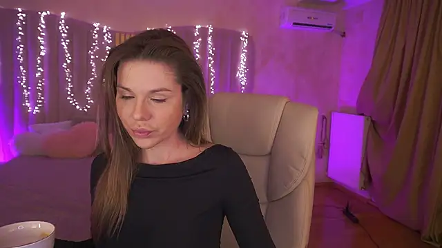 KissableKira online show from 7, 3, 2026