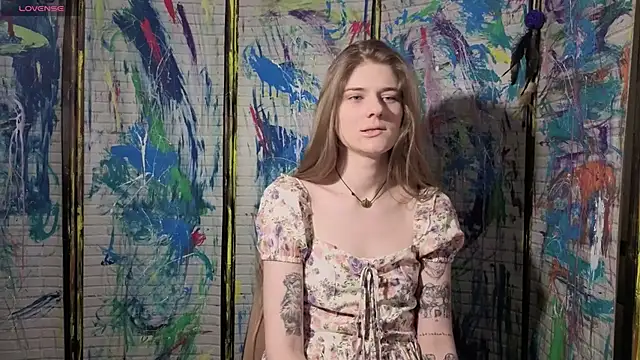 Adell Love online show from 18, 4, 2026