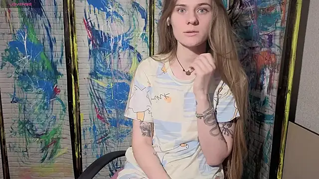 Adell Love online show from 22, 4, 2026