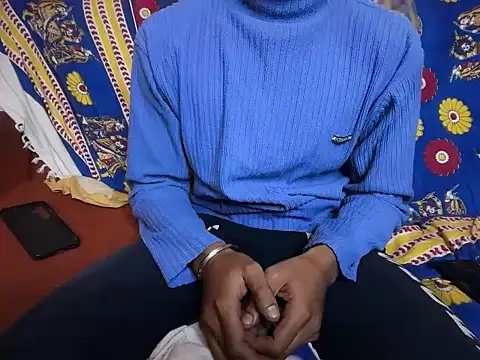 kisses-onmy-body online show from 26, 11, 2025