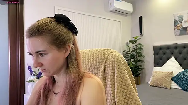 SofiAngela online show from 5, 12, 2025