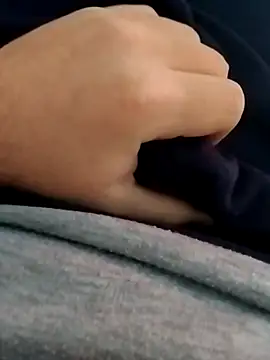 Snapshot of erdestruttor18 chatting on 29, 11, 2025 erdestruttor18 online show from 29, 11, 2025