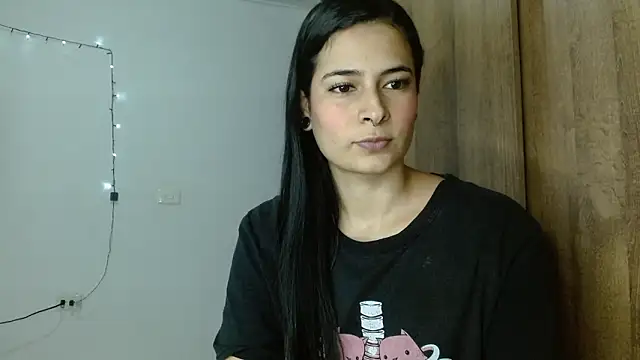 Snapshot of DARKJOLIE7 chatting on 1, 2, 2026 DARKJOLIE7 online show from 1, 2, 2026