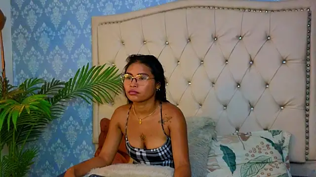 Miaa Collinss online show from 1, 12, 2025