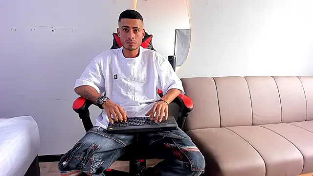 MatthewCullen online show from 22, 12, 2025