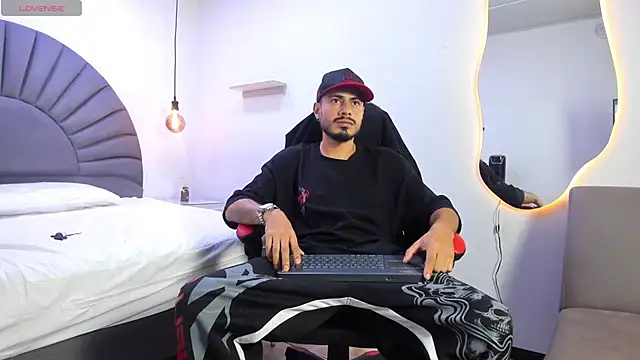 MatthewCullen online show from 13, 4, 2026