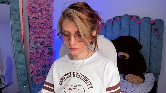 Ash 20  online show from 29, 11, 2025