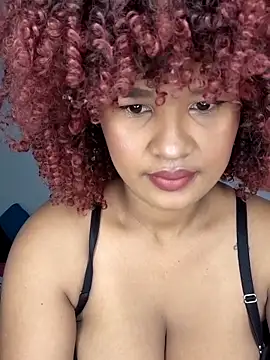 Leana23 online show from 5, 3, 2026