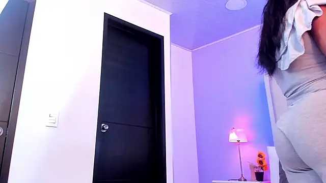 salome moon  online show from 4, 2, 2026