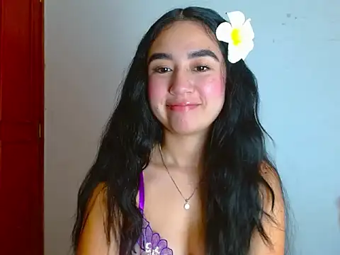 SiennaLorens online show from 4, 3, 2026