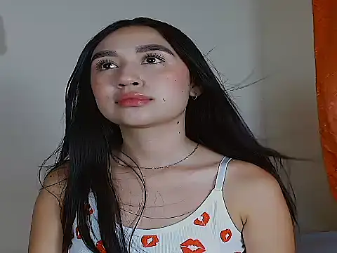Snapshot of SiennaLorens chatting on 28, 5, 2026 SiennaLorens online show from 28, 5, 2026