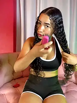 Snapshot of ZoeyFierce chatting on 1, 5, 2026 ZoeyFierce online show from 1, 5, 2026