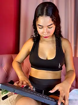 ZoeyFierce online show from 25, 6, 2026