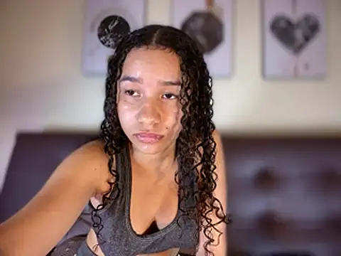 ZoeyFierce online show from 16, 7, 2026