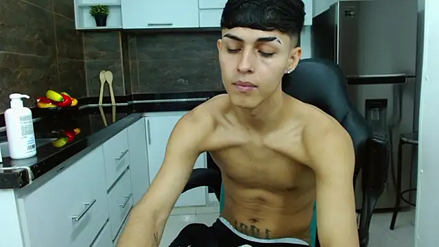 Ethan Jamees online show from 5, 3, 2026