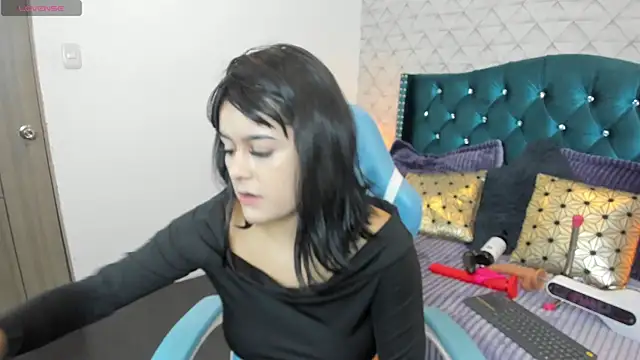 Snapshot of Valery_jame chatting on 18, 5, 2026 Valery jame online show from 18, 5, 2026