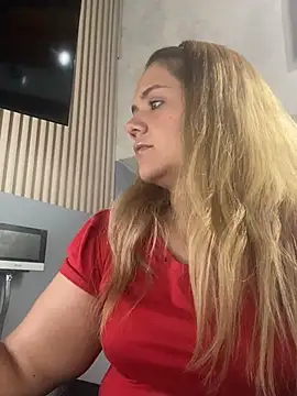 LoreinnFox online show from 2, 4, 2026