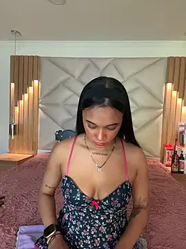 coraline vera online show from 21, 4, 2026