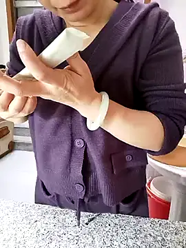 mimi2052 online show from 29, 11, 2025