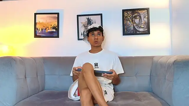 COUPLES BOYS online show from 7, 3, 2026