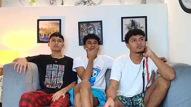 COUPLES BOYS online show from 11, 3, 2026
