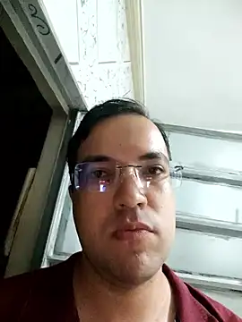 Snapshot of Silvakkfitk chatting on 2, 12, 2025 Silvakkfitk online show from 2, 12, 2025