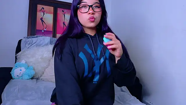 SweetMalory online show from 1, 2, 2026