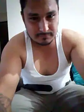 Snapshot of cristian112090 chatting on 5, 2, 2026 cristian112090 online show from 5, 2, 2026