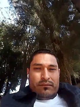 Snapshot of cristian112090 chatting on 20, 12, 2025 cristian112090 online show from 20, 12, 2025