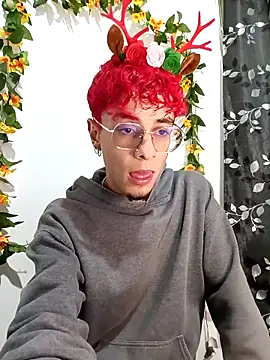 Snapshot of 2_milo_verus_4 chatting on 29, 11, 2025 2 milo verus 4 online show from 29, 11, 2025