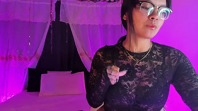 Snapshot of CloeEvans0 chatting on 27, 11, 2025 CloeEvans0 online show from 27, 11, 2025