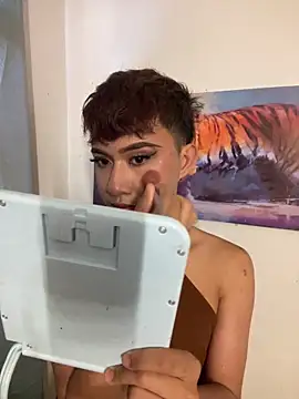 asiantwink0000 online show from 13, 4, 2026