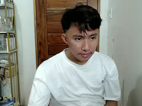 asiantwink0000 online show from 14, 12, 2025