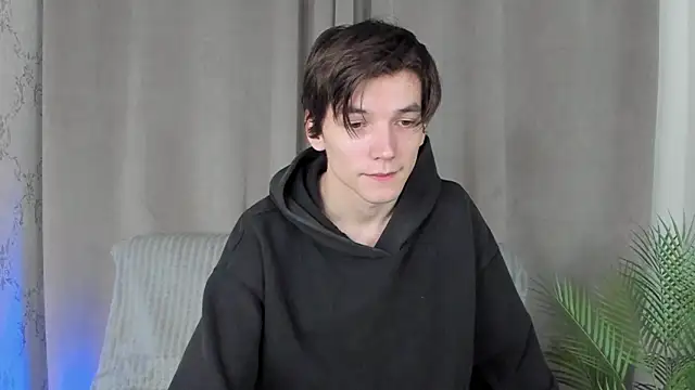 Snapshot of Collin_Carp chatting on 3, 12, 2025 Collin Carp online show from 3, 12, 2025