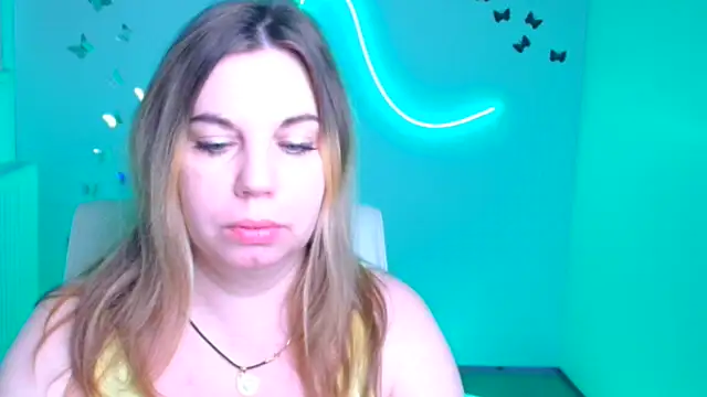 Snapshot of Amanda_Swannn chatting on 2, 12, 2025 Amanda Swannn online show from 2, 12, 2025