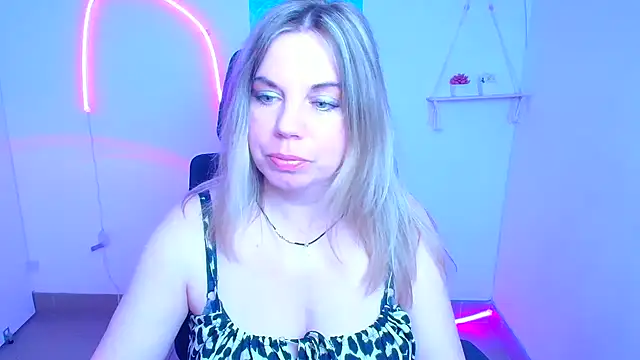 Amanda Swannn online show from 18, 4, 2026