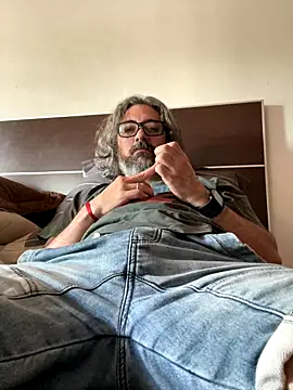 Snapshot of maxxporong chatting on 15, 12, 2025 maxxporong online show from 15, 12, 2025